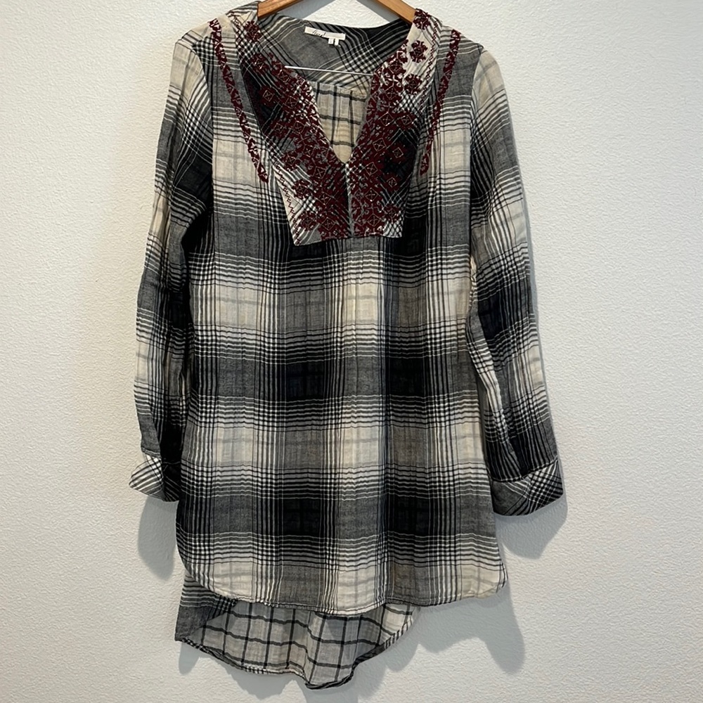 Anthropologie shirt